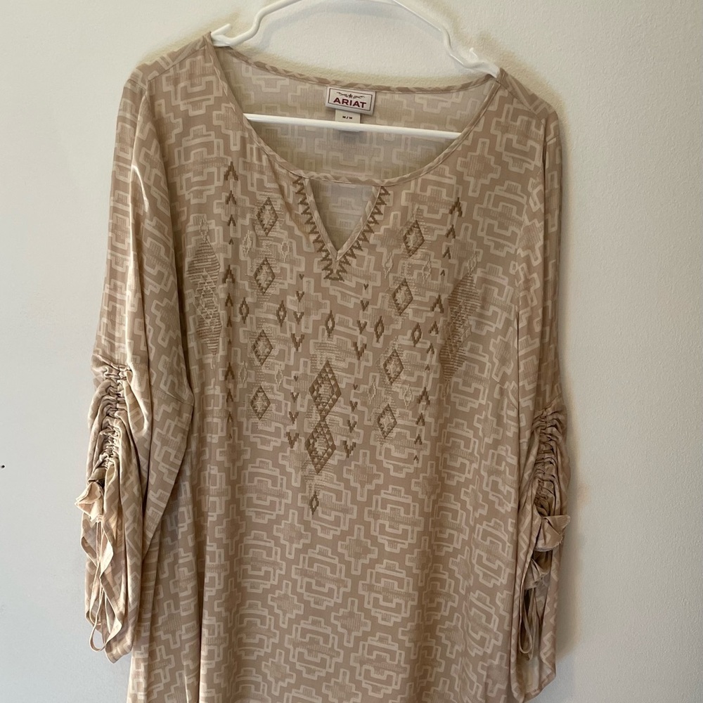 Embroidered top - Picture 4 of 5